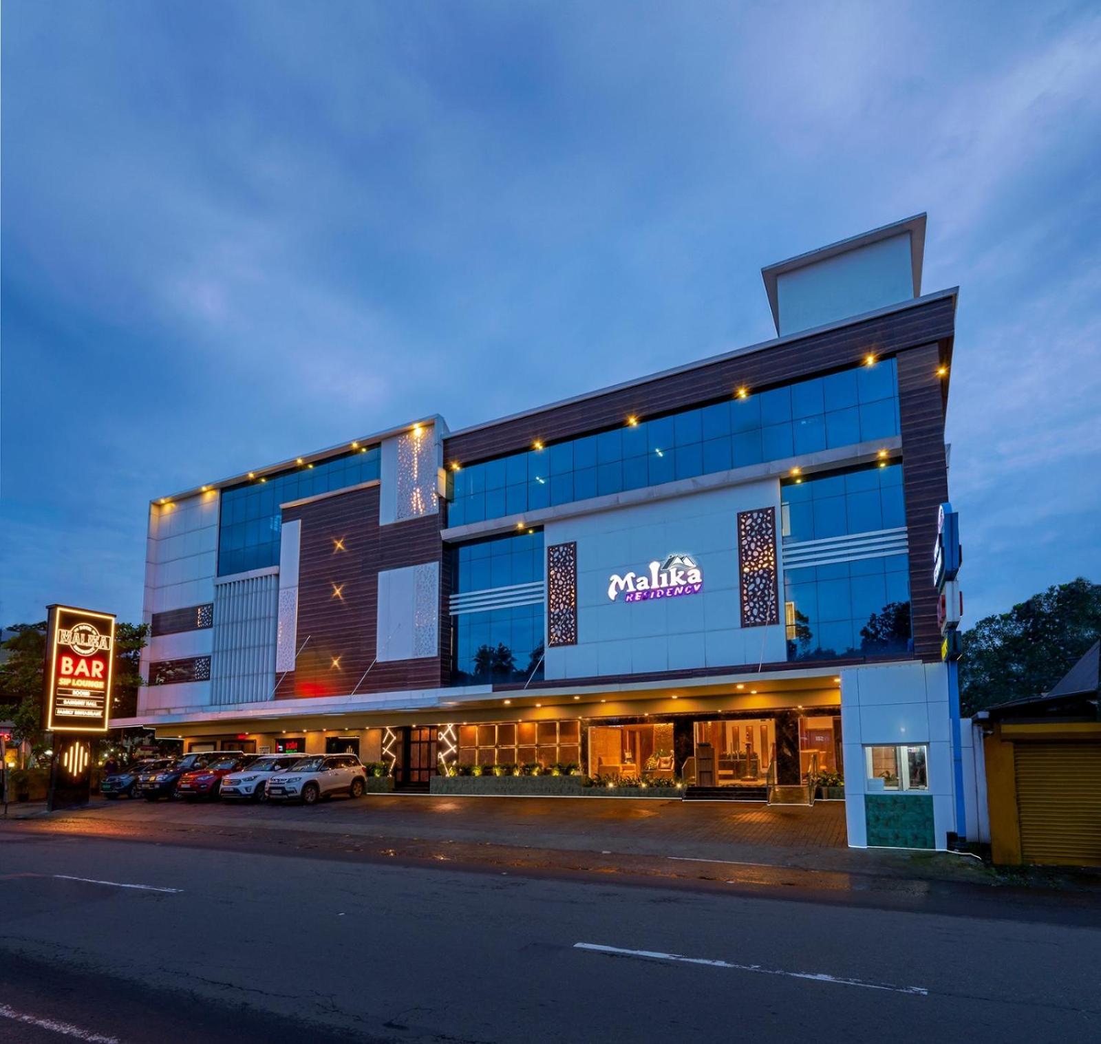 Hotel Malika Residency Ettumanoor Esterno foto